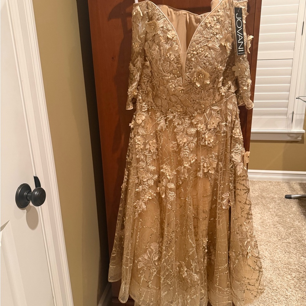 Jovani - 06637 Off Shoulder Sweetheart Tea Length